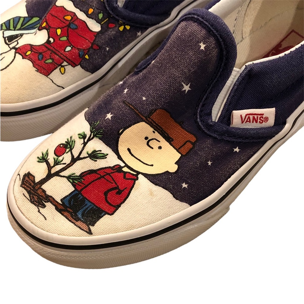 Vans• Peanuts Christmas Slip-On Shoes - size 12.5 - Picture 2 of 7